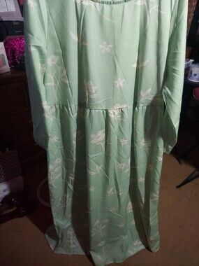Woman's Green and White Babydoll Dress Large